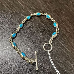Beautiful pear cut cabochon turquoise and sterling silver bracelet!